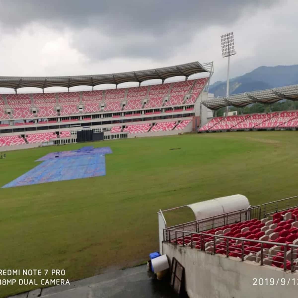 Rajiv Gandhi International Cricket Stadium(Visaka Cricket Stadium) - Hyderabad